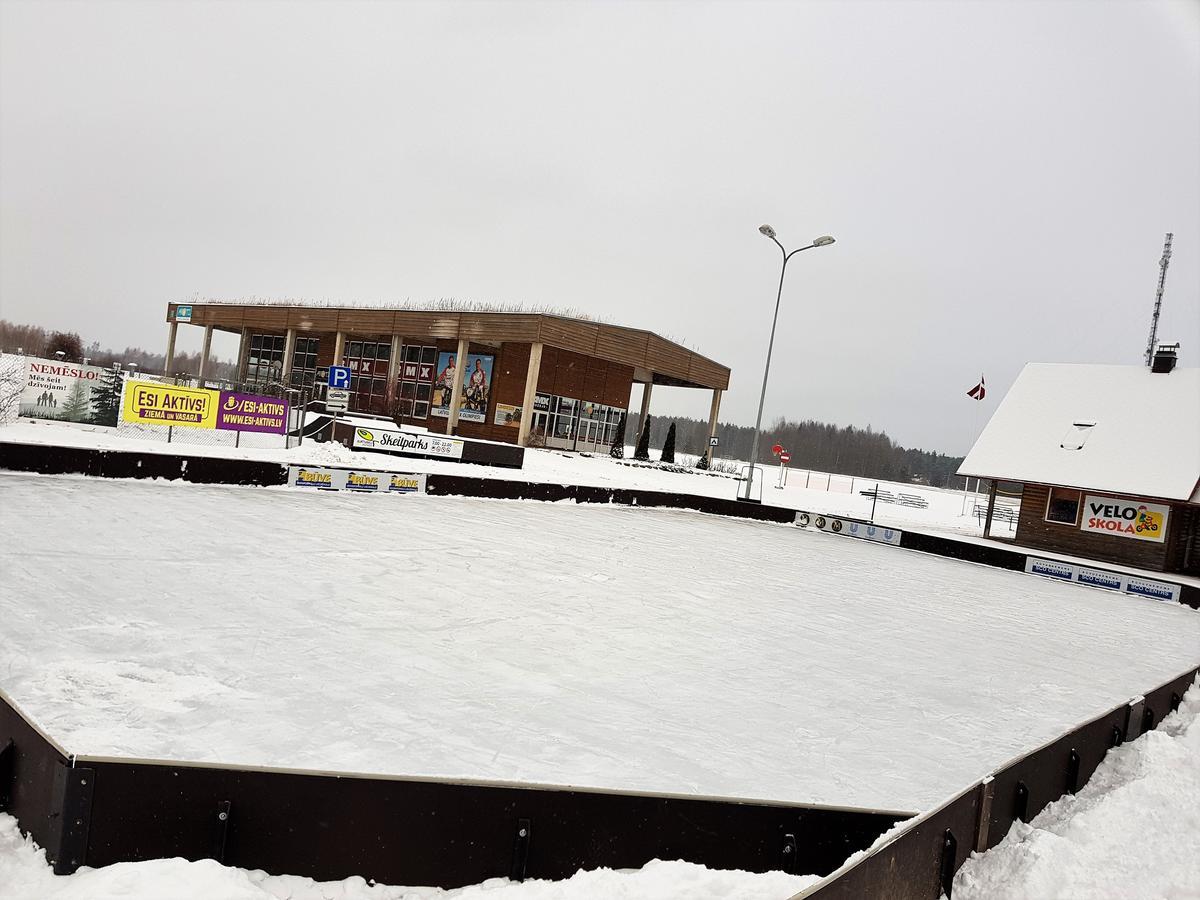 Holiday Complex Avoti Valmiera Eksteriør bilde